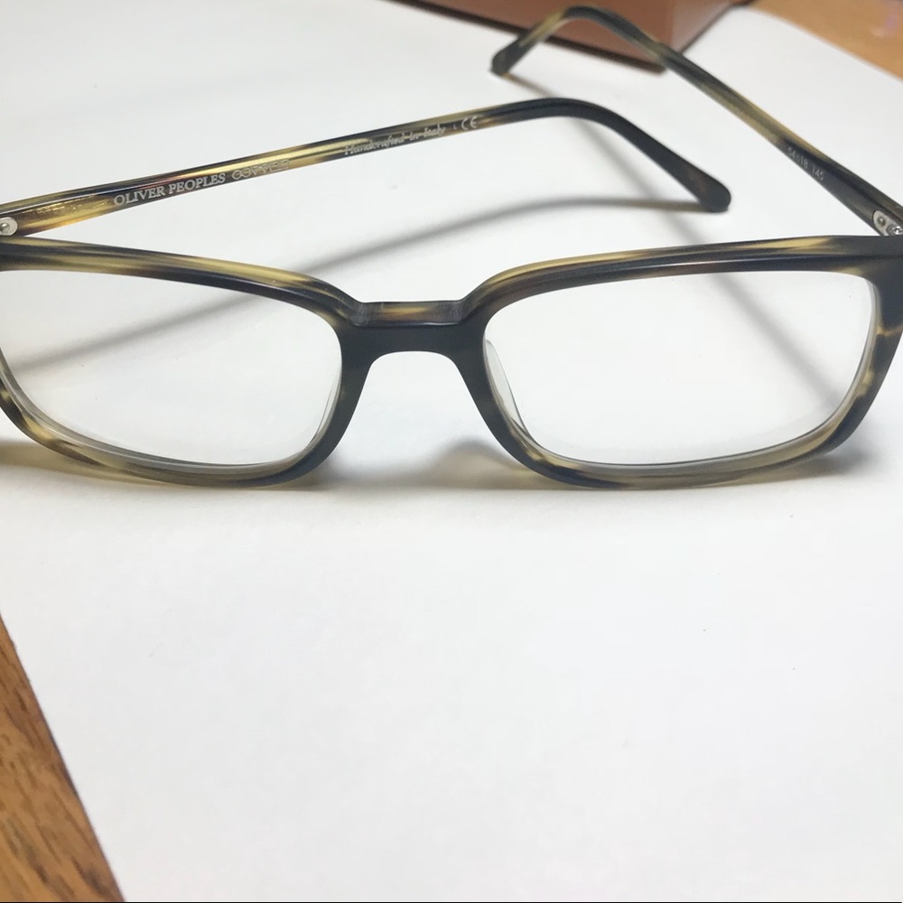 OLIVER PEOPLE GLASSES